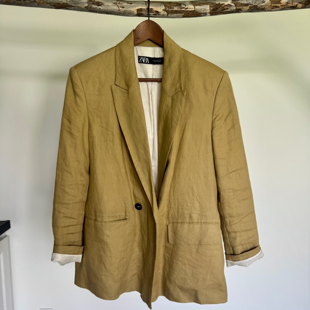 Zara Women’s Linen Blazer